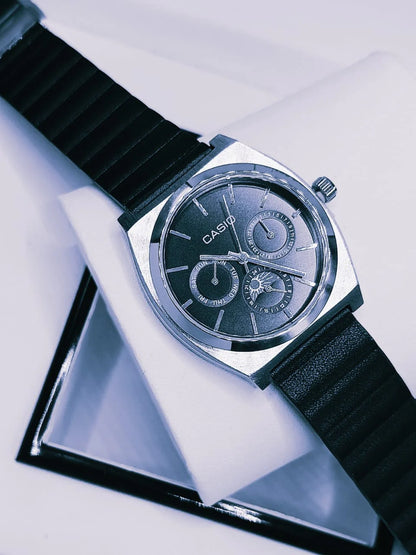 CA Men’s Luxury Watch – Minimalist Design with Luminous Hands & Scratch-Resistant Glass